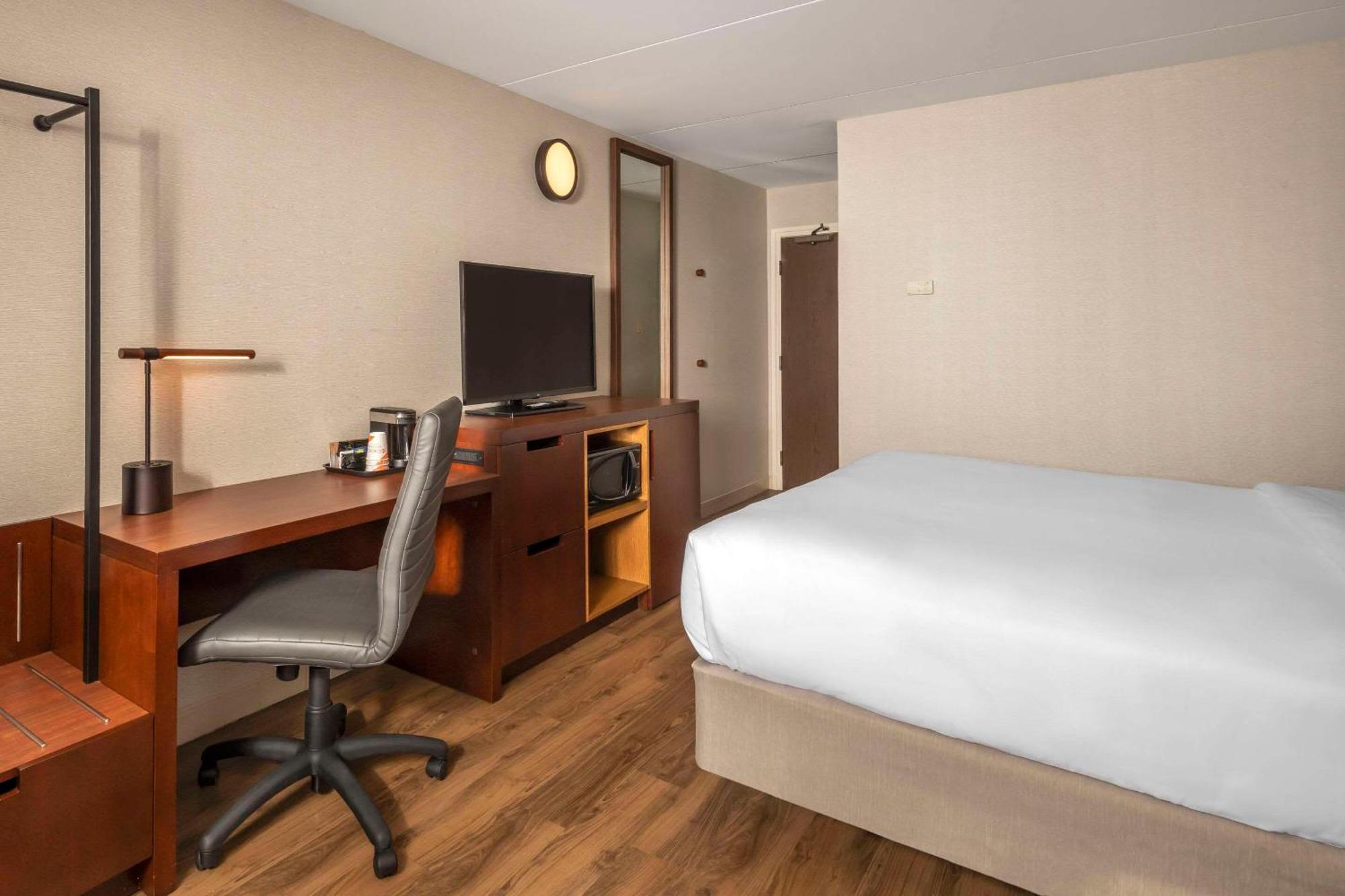 Comfort Inn Гамильтон Экстерьер фото